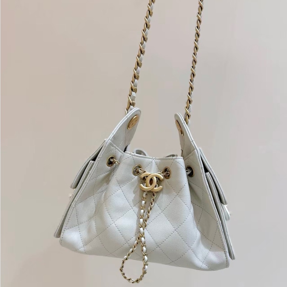 Chanel 2026 New Genuine Leather Women's Bag: Stylish and Versatile Crossbody Bag - Picture 5 of 10